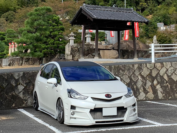プリウスαのドアバイザー無し派・帰国〜🇯🇵・法事での風景に関するカスタム事例の投稿画像1枚目