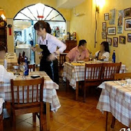 PASTi TRATTORIA