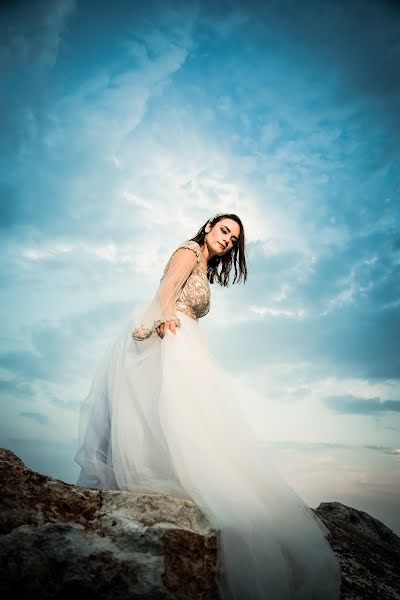 Wedding photographer Rolea Bogdan (roleabogdan). Photo of 27 October 2023