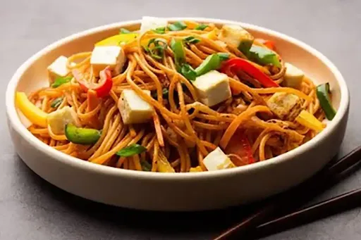 Paneer Singapuri Noodles