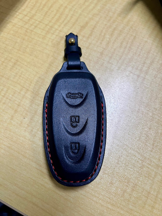 RC Fのいつもイイね＆コメントありがとうございます😆・免許更新してきました・スマートキーカバー・がんばれ🐱・night photographyに関するカスタム事例の投稿画像4枚目
