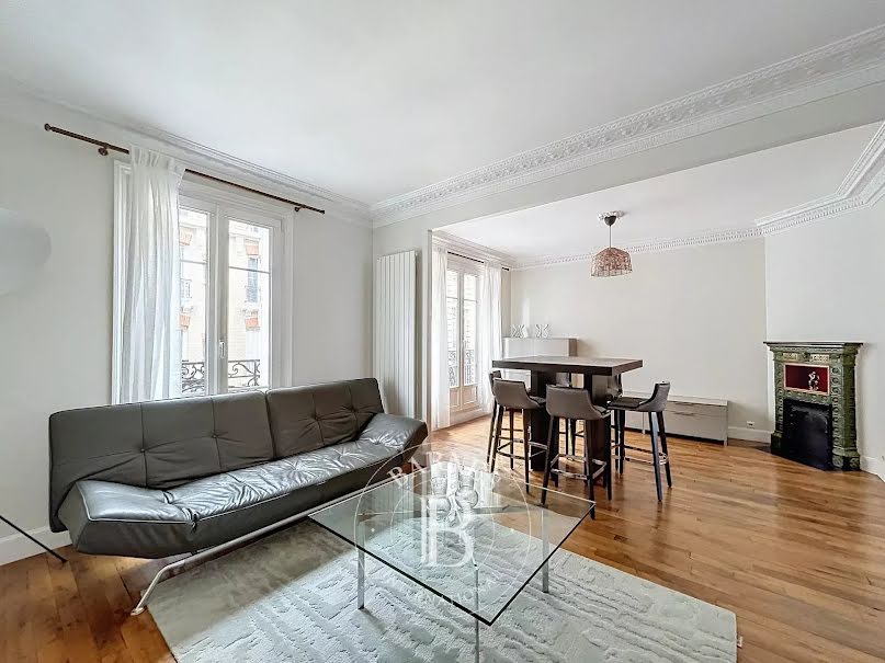 Appartement 3 pièce(s) 79.01 m²à louer Paris-15e-arrondissement