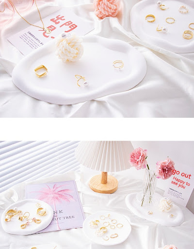 Title 2, Irregular Shaped Ornament Cosmetic Decorative P...