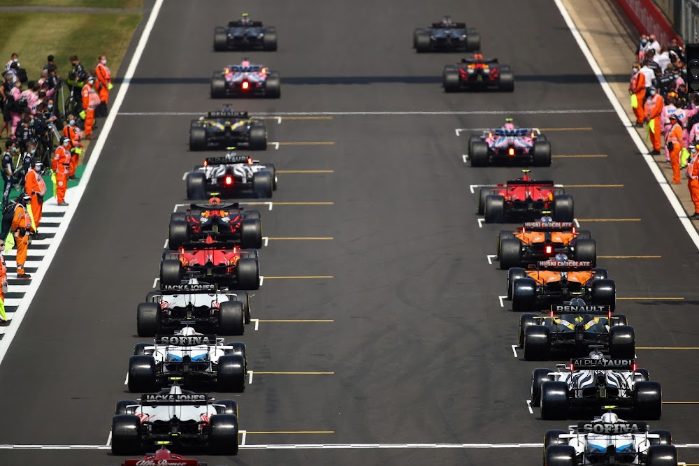 Max Verstappen wins historic sprint race at Silverstone to stretch