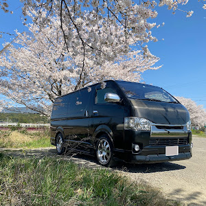 ハイエースバン KDH206V