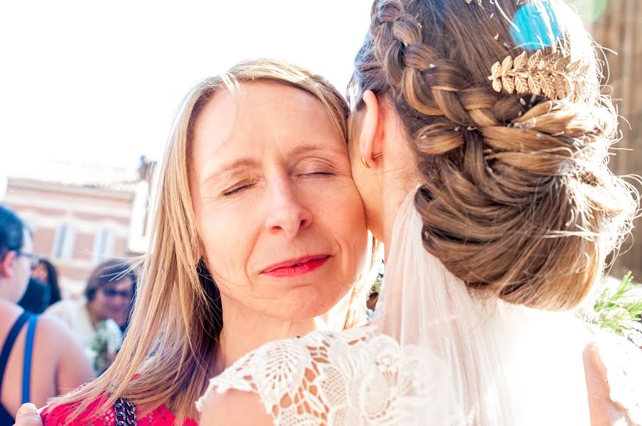 Fotografo di matrimoni Elena Joland (labellefrance). Foto del 6 ottobre 2019