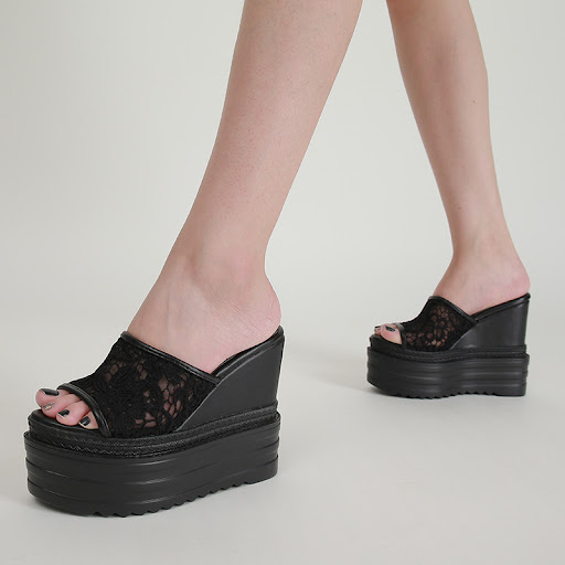Title 4, Super-Same Heel Lace Mesh Slippers, Size 34-40....