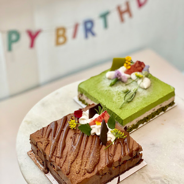 4 inch Square Birthday Cake