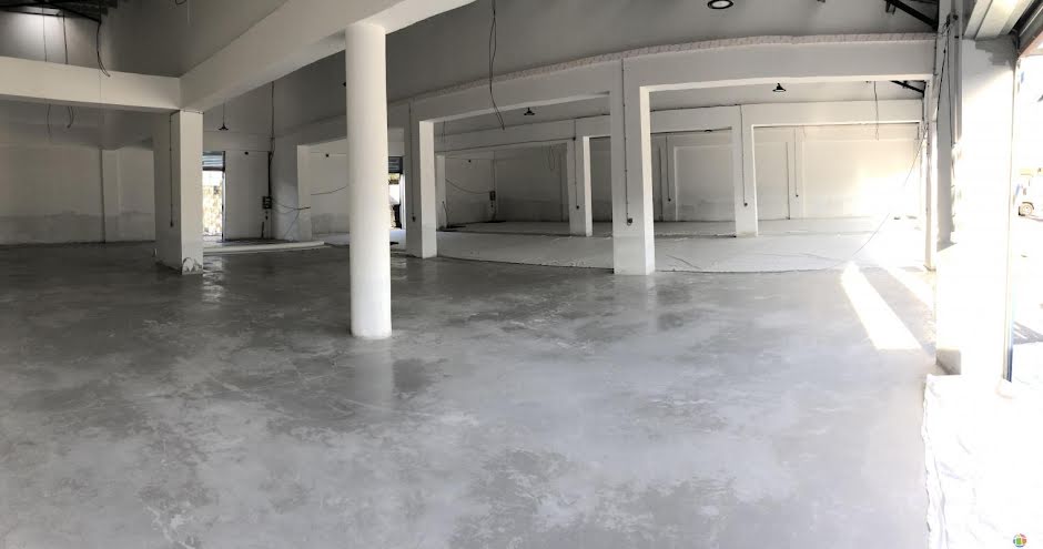 Location  locaux professionnels  286 m² à Saint-Louis (97450), 6 529 €