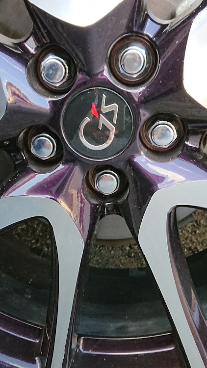 プリウスの30プリウス・ホイールナットに関するカスタム事例の投稿画像1枚目