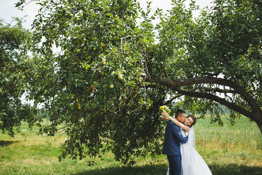 Bryllupsfotograf Pavel Nenartovich (nenik83). Bilde av 5 oktober 2014