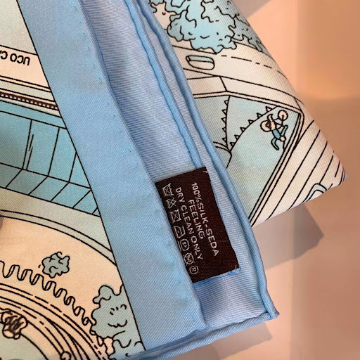 Title 9, Womens 90cm Twill Versatile Printed Scarf