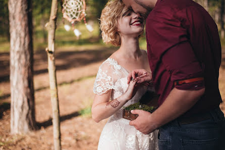 Fotógrafo de casamento Valentina Pakosh (pakoshvalentina). Foto de 27 de julho 2016