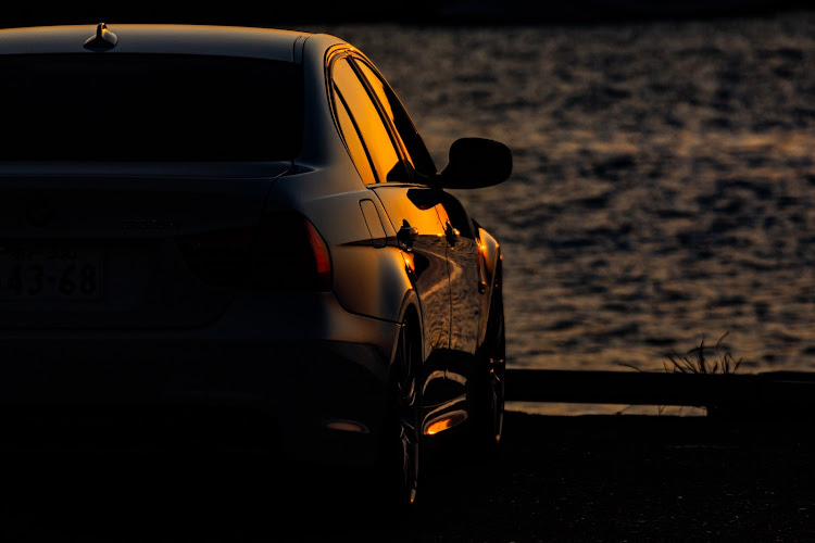 3シリーズ セダンのBMW3シリーズ・コラボ・夕景・銚子大橋・マジックアワーに関するカスタム事例の投稿画像9枚目