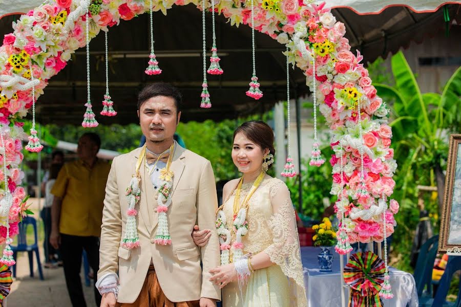 Photographe de mariage Kasiti Thaiwangkhamsirichinuaon (thaiwangkam). Photo du 8 septembre 2020