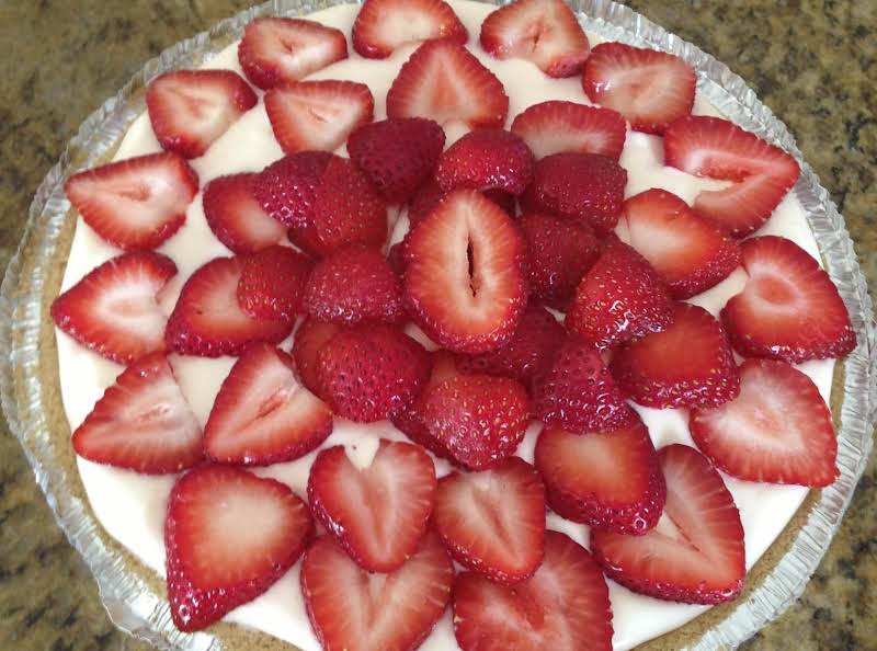 Loved This Pie And Have Used All Different Types Of Fruit And Yogurt To Make Them! Great Idea!