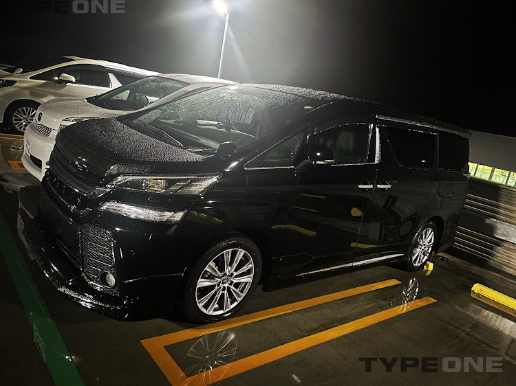 ヴェルファイアのアルヴェル好きと繋がりたい・VELLFIRE30系・VELLFIRE GOLDEN EYESⅡ・クルマ好きと繋がりたい・TOYOTAに関するカスタム事例の投稿画像1枚目