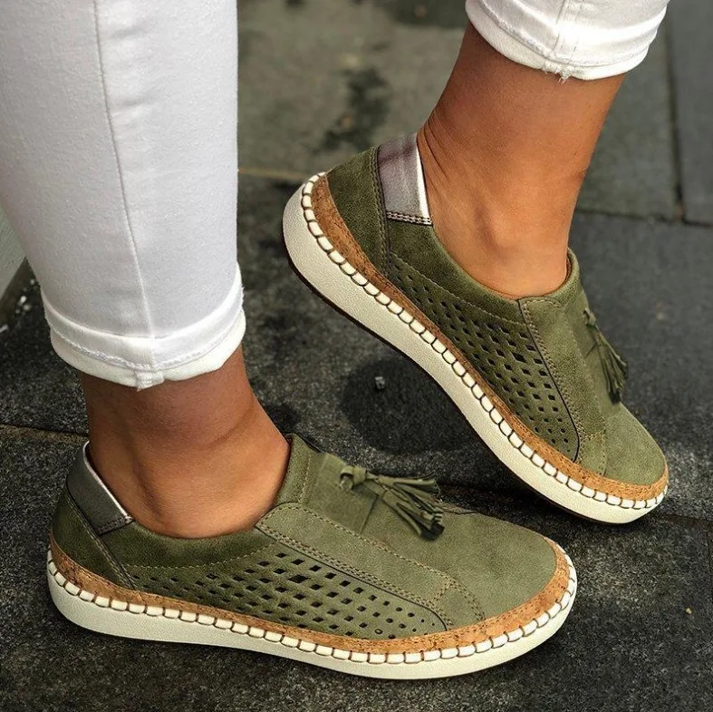 Large Size Women Couple Canvas Shoes Plus Size Women. Comfortable and stylish canvas shoes perfect for everyday wear and