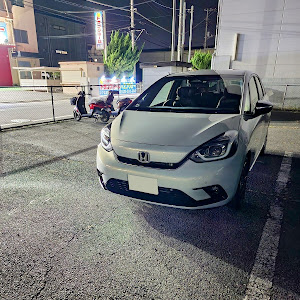 フィット GR3