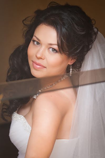 Wedding photographer Alfiya Korobova (photoamore). Photo of 1 April 2014