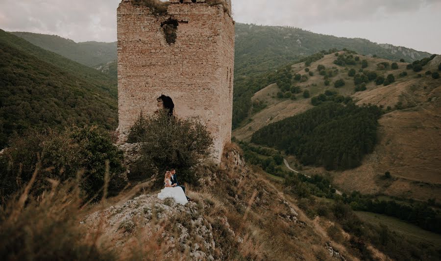 Wedding photographer Kovacs Levente (klpictures). Photo of 18 September 2023