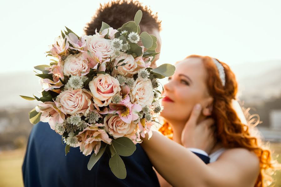 Fotógrafo de casamento Jana Smutná (janiephoto). Foto de 26 de julho 2021