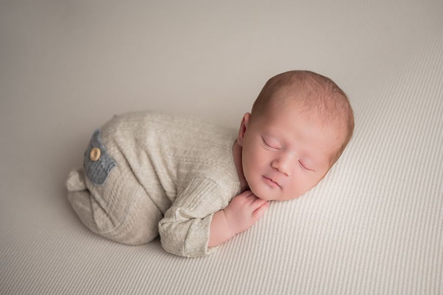 Fotógrafo de casamento Polina Morozova (newbornart). Foto de 20 de dezembro 2023