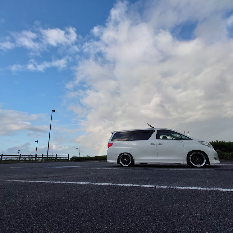アルファードのwork vs xv・WORK・アルファード20系に関するカスタム事例の投稿画像1枚目