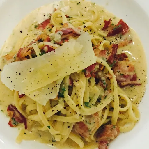 Spaghetti In Carbonara Sauce