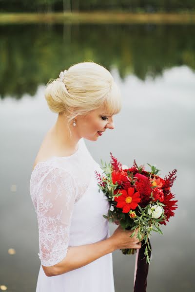 Fotógrafo de casamento Irina Rodina (irinarodina). Foto de 30 de outubro 2015