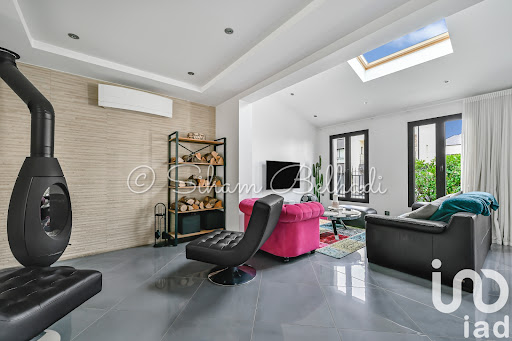 Maison avec jardin et terrasse 1