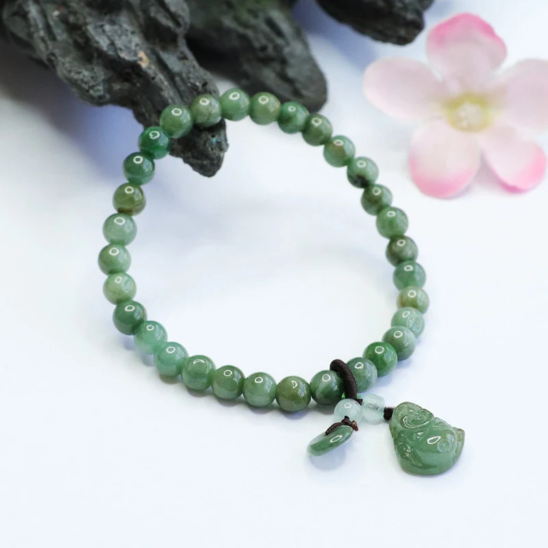 Pulsera de borla personalizada de moda natural Crea un brazalete único. Combina estilo, elegancia y personalización para un look moderno y especial.