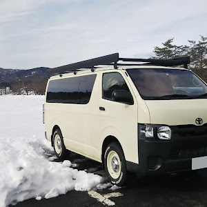 ハイエースバン GDH206V