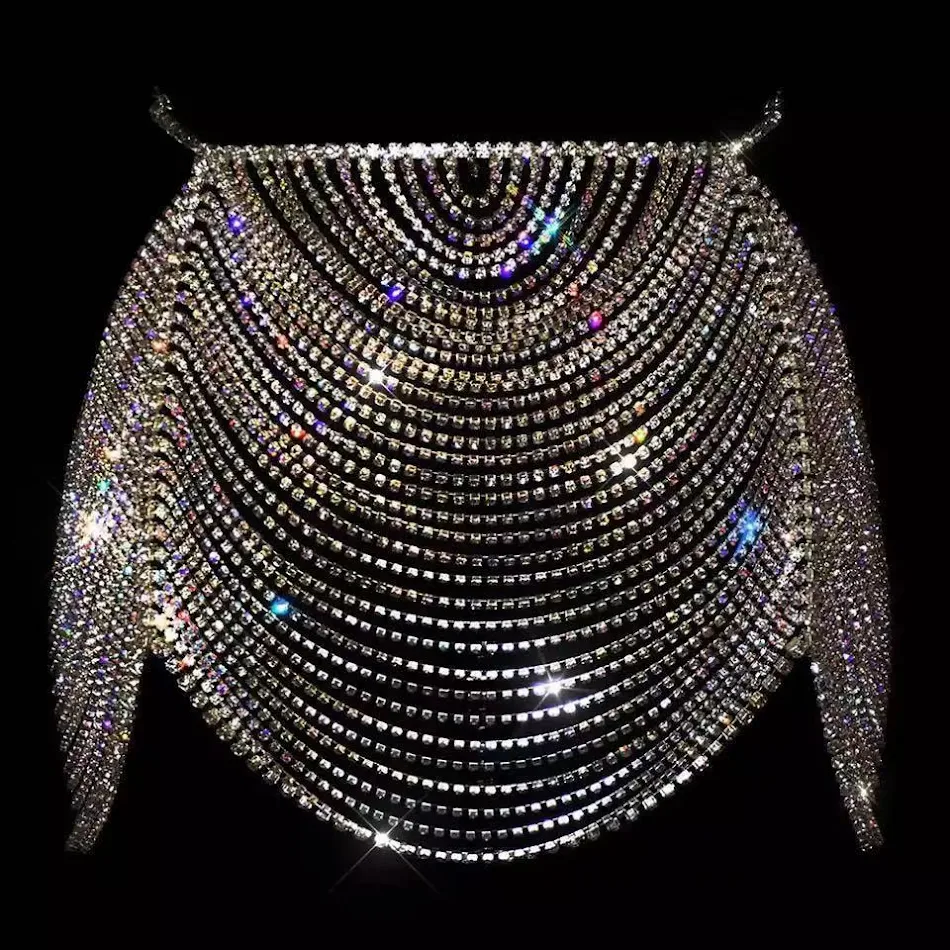 Chaîne de corps à strass multicouches scintillante pour boîte de nuit, accessoire glamour pour vos soirées.