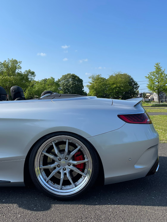 Sクラス カブリオレのAMGs63カブリオレ・オープンカー・AMG S63・S63カブリオレ・S63AMG4MATICに関するカスタム事例の投稿画像3枚目