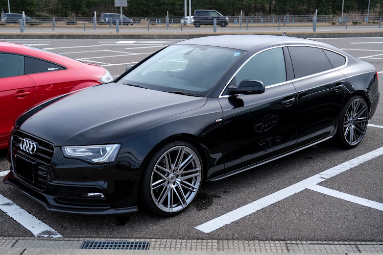 TT クーペの年明け初・ドライブ・コラボ・MT・赤黒に関するカスタム事例の投稿画像8枚目