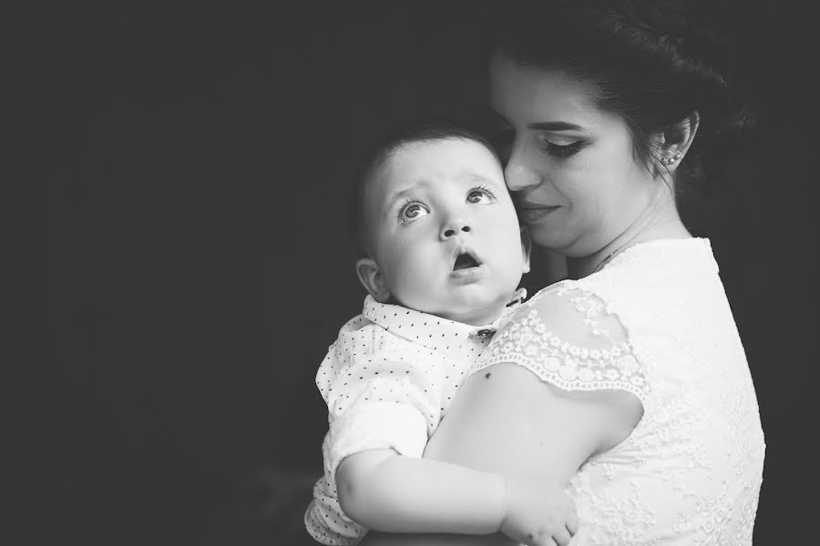 Fotografo di matrimoni Cosmin Marinchescu (marinchesco). Foto del 28 agosto 2019