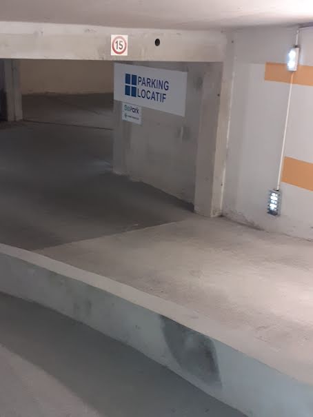 Location  parking  12 m² à Marseille 5ème (13005), 90 €