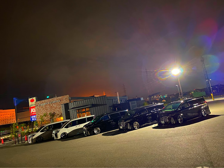 ノアのZRR80・NOAH・エアサス・CVXに関するカスタム事例の投稿画像1枚目