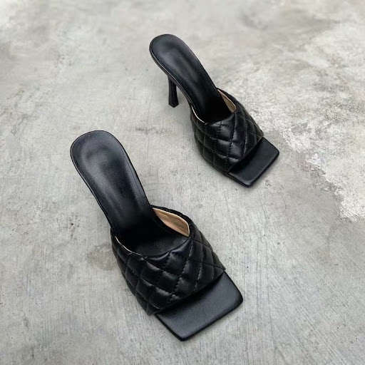 Title 6, Diamond square head Roman slippers for men, sty...