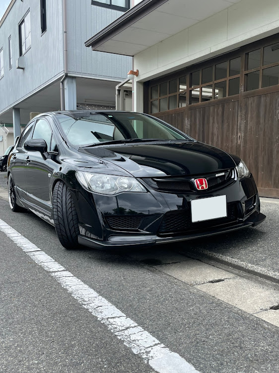 シビックのシビックタイプR・ポジションランプ・ガラスコーティング・雨が多い😢に関するカスタム事例の投稿画像1枚目
