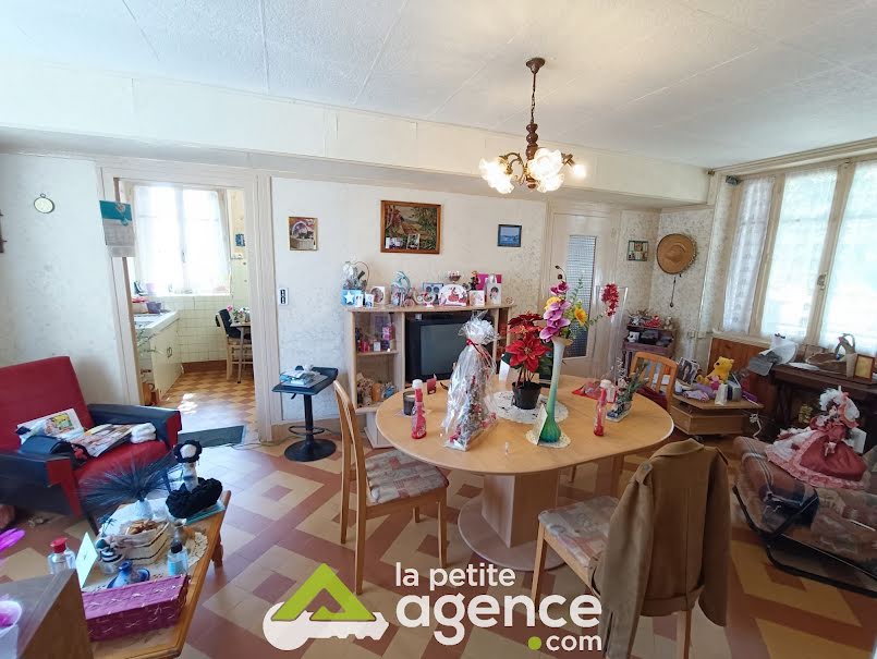 Vente maison 3 pièces 60 m² à Gron (18800), 59 000 €