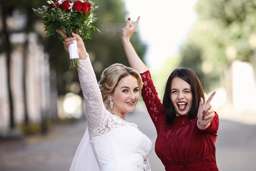 Fotógrafo de casamento Valeriya Kasperova (4valerie). Foto de 3 de março 2018