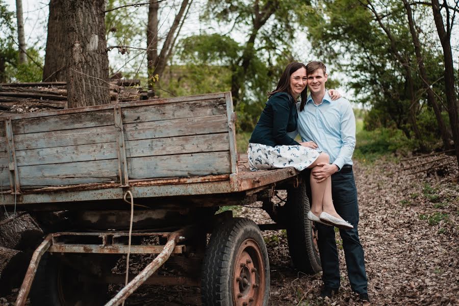 Fotógrafo de bodas Gábor Badics (badics). Foto del 13 de abril 2017