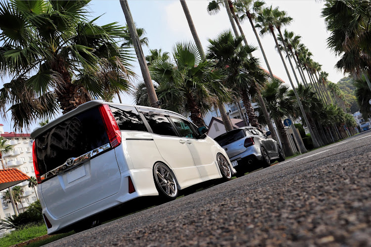 スイフトスポーツのZC33S・逗子マリーナ・朝活撮影📷に関するカスタム事例の投稿画像4枚目