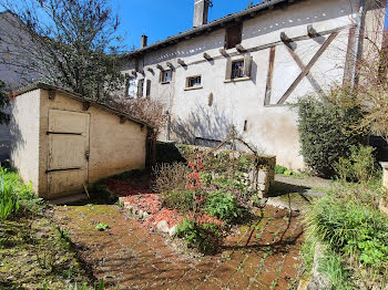 maison à Saint-Vincent-Rive-d'Olt (46)