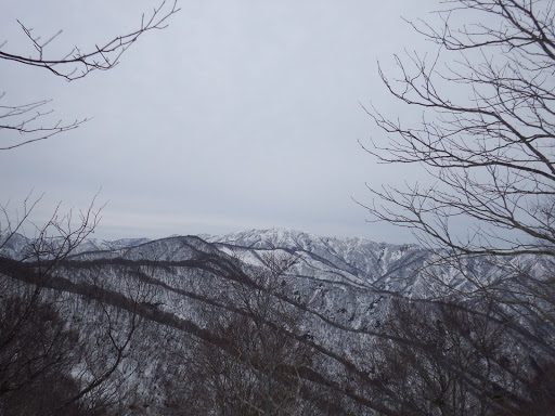 最後に左千方（中央奥）の眺め