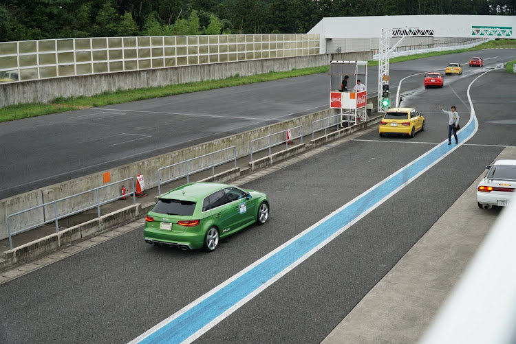 RS3 スポーツバックのサーキットと愛車・Audiのある生活・お題に乗っかってみた・3月もよろしくお願いしますに関するカスタム事例の投稿画像3枚目