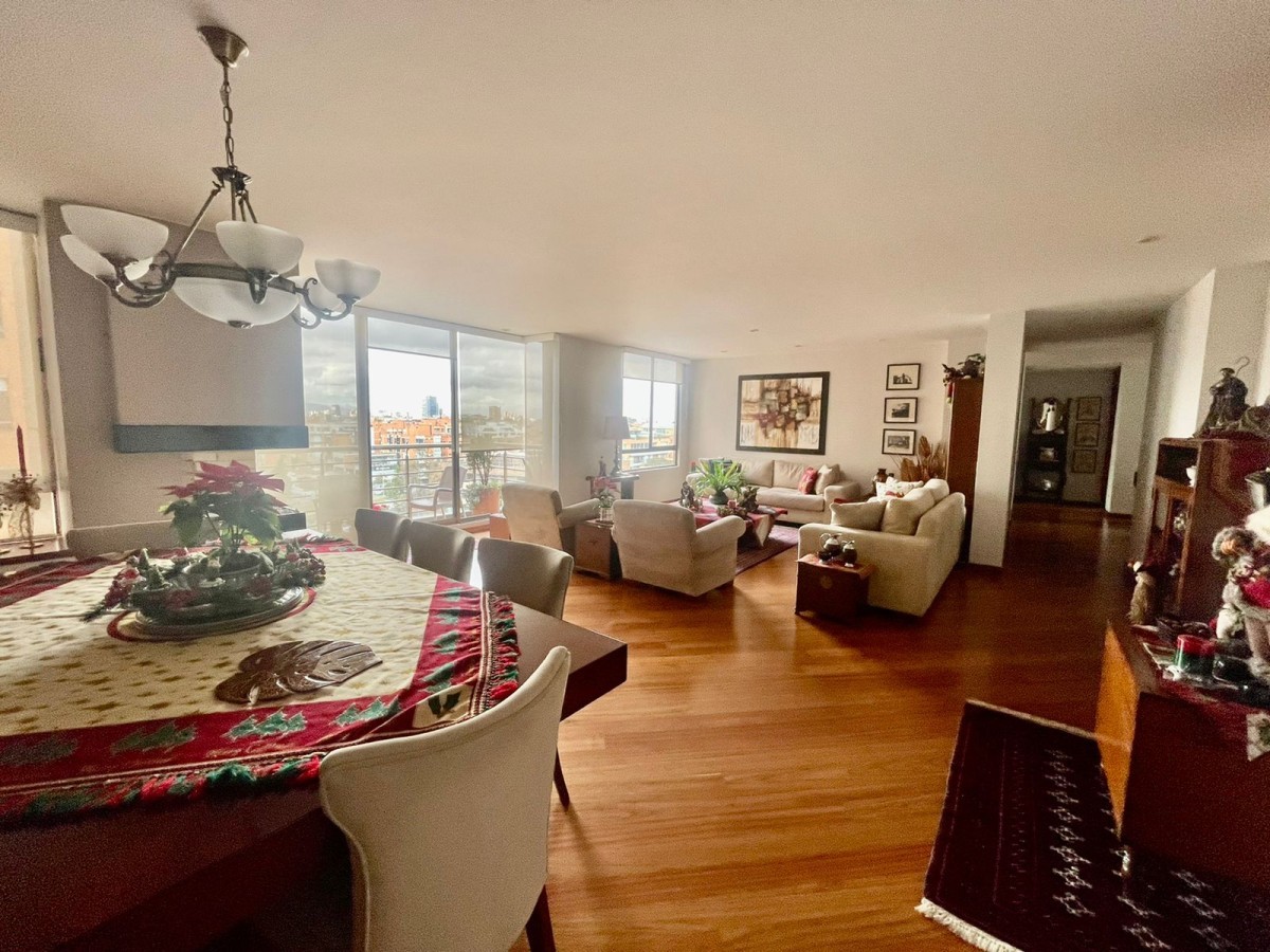 Apartamento En Venta - La Carolina, Bogota