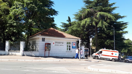 Tri inficirane bebe iz Novog Pazara prebačene na lečenje u Beograd
